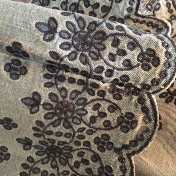 Talbots Denim size 2- fits like 4 or 6!! - Picture 5 of 7